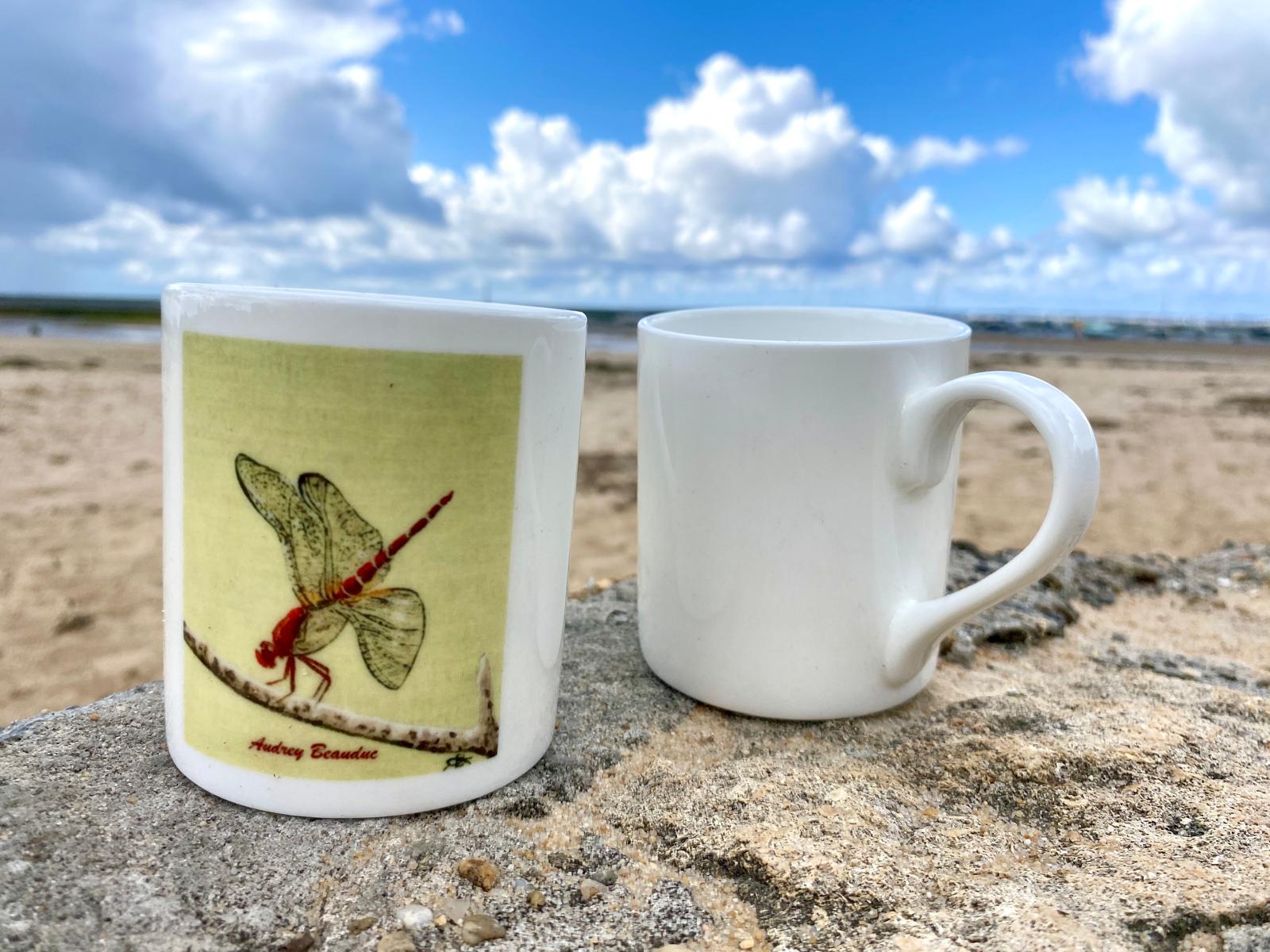 Mug « Vol de libellule » – Porcelaine | Audrey Beauduc